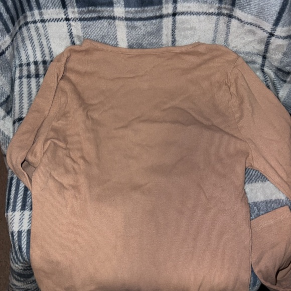 Brown long sleeve - Picture 2 of 2